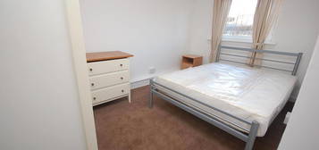 4 bed shared accommodation to rent