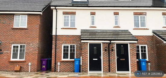 3 bedroom terraced house