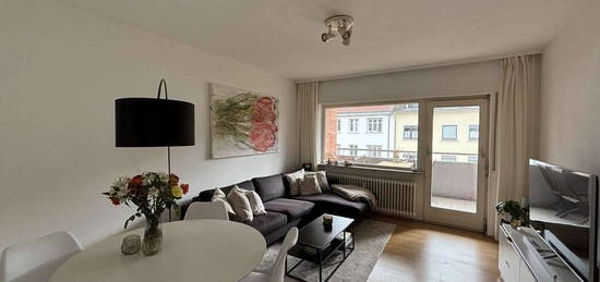 Schöne 2-Zimmerwohnung mit Balkon und TG-Stellplatz in begehrter Lage von Heidelberg-Neuenheim