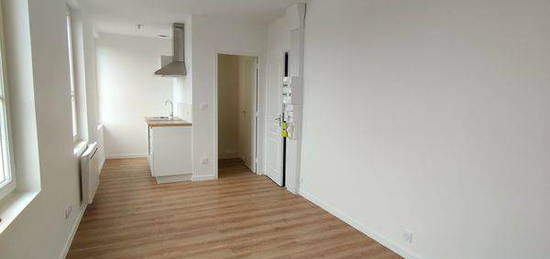 Location studio 20 m2 Saint Pierre sur Dives