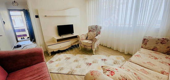 Bornova Çamdibinde Eşyalı Kiralık Daire