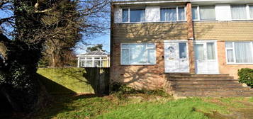 3 bedroom semi-detached house to rent