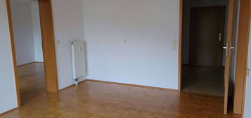 Suche Mieter ab 60J. für nette 3 Zimmerwohnung mit Balkon in Hüttlingen