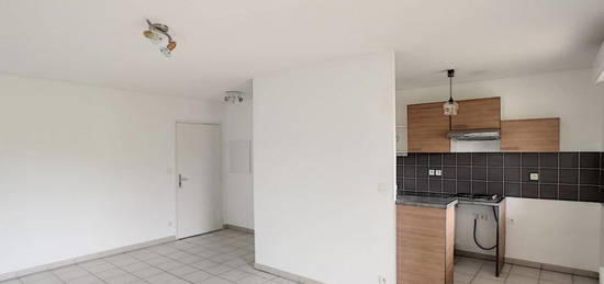 Appartement  à louer, 2 pièces, 1 chambre, 46 m²