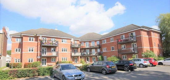 2 bedroom ground floor flat