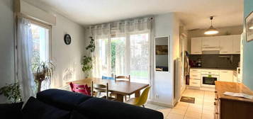 Appartement  à louer, 3 pièces, 66 m², Étage 1/3