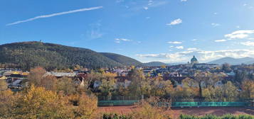 2-Zimmer-Wohnung mit Loggia und toller Aussicht!