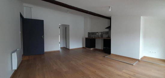 Appartement  à louer, 3 pièces, 2 chambres, 52 m²