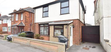 4 bedroom detached house to rent