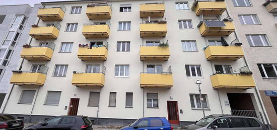 1-Zi-Wohnung mit Süd-Balkon am Schloss Charlottenburg