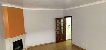 Apartamento t2 para arrendar