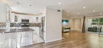 9549 Via Venezia, Burbank, CA 91504