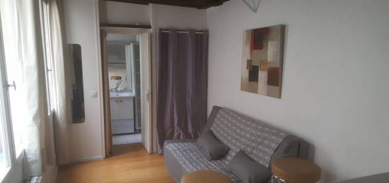 Studio meublé 18m2 au coeur de St Germain