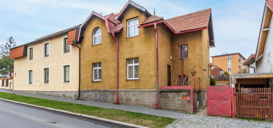 Byt 1+kk, 17 m², Na Jarově, Praha