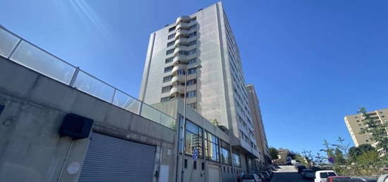 Apartamento T3 - São Vicente - Arrendamento