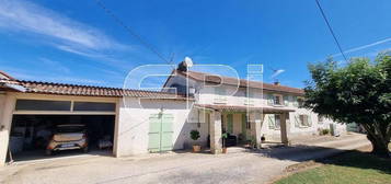 Vente maison 8 pièces 214 m²