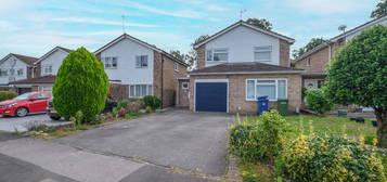 Detached house to rent in Oaktree Way, Sandhurst GU47