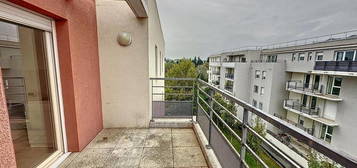 Appartement À Vendre 46 m² 2 pièces, ascenseur, garage