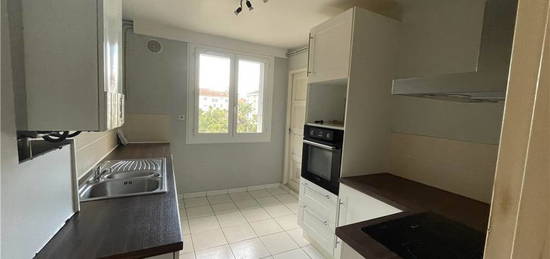 Location appartement 3 pièces 68 m²