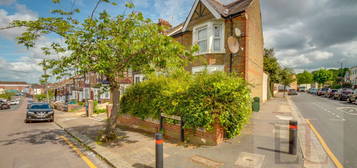 3 bed terraced house for sale