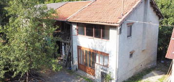 Casa indipendente in vendita in via Castellar, 132