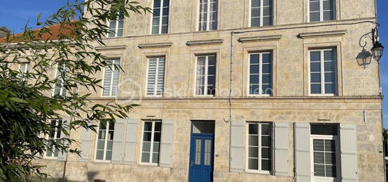 Maison  à vendre, 11 pièces, 6 chambres, 280 m²