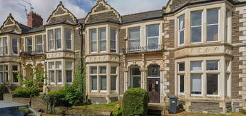 4 bed terraced house for sale