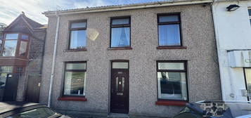 3 bed semi-detached house for sale