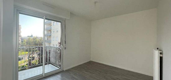 Appartement T3 NANTES Vieux Doulon - 62.09 m2  758 Euros