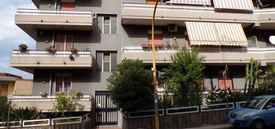 Quadrilocale in vendita in via Finocchiari, 175