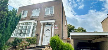 4 bedroom detached house to rent