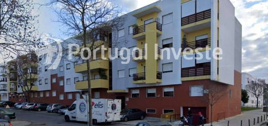 Apartamento T2 mobilado para arrendamento em Setúbal - Vale do Cobro