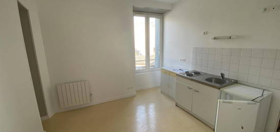 Location appartement 1 pièce 16 m²