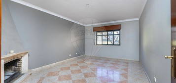 Apartamento T3 para arrendamento