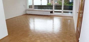 *** Provisionsfrei! *** Helle 3-Zimmer-Wohnung in Solln, mit großem Balkon + TG-Einzelstellplatz ***