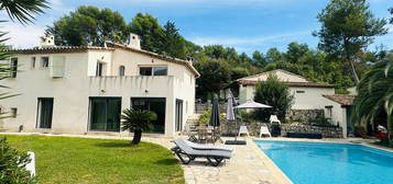 Vente villa 4 pièces 131 m²