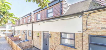 Property for sale in Park Avenue Mews, Mitcham CR4