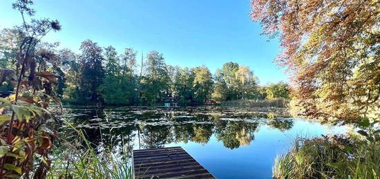 LEHNITZSEE-IMMOBILIEN: Ferienhaus direkt am Wasser