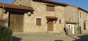 Casa o chalet de alquiler en Calle Requejo, 18, Moralina