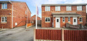 3 bed semi-detached house for sale