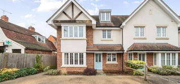 5 bed detached house for sale