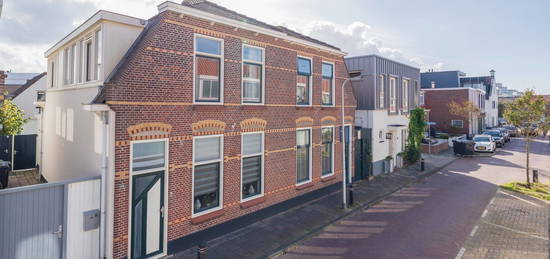 de Ruyterstraat 14