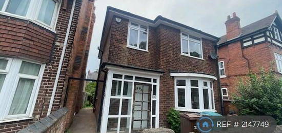 3 bedroom detached house