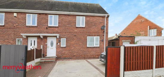 3 bed semi-detached house for sale