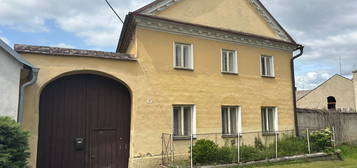 Prodej rodinného domu 985 m², pozemek 985 m²