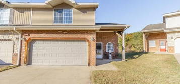 158 Hickory Ridge Dr, Saint Robert, MO 65584