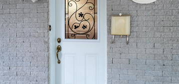 241, 75e Avenue
                        Laval (Chomedey)