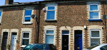 2 bedroom terraced house