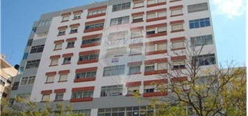 Arrendamento de Apartamento T3  na avenida José da Costa Mealha s/n