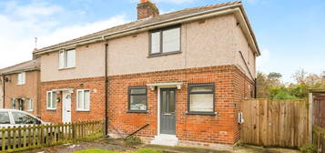 2 bed semi-detached house for sale